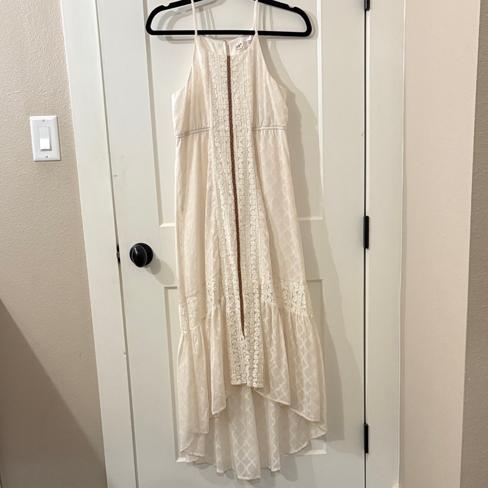 Elegant Cream Lace Maxi Dress